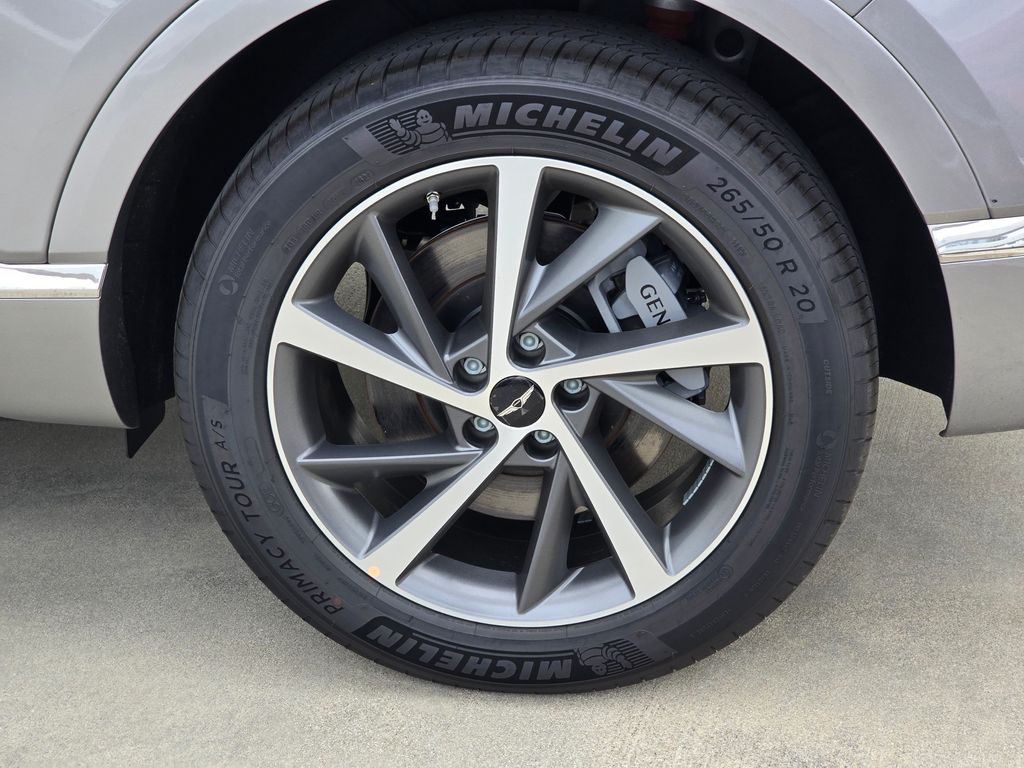 New 2026 Silver Genesis 2.5T image 5