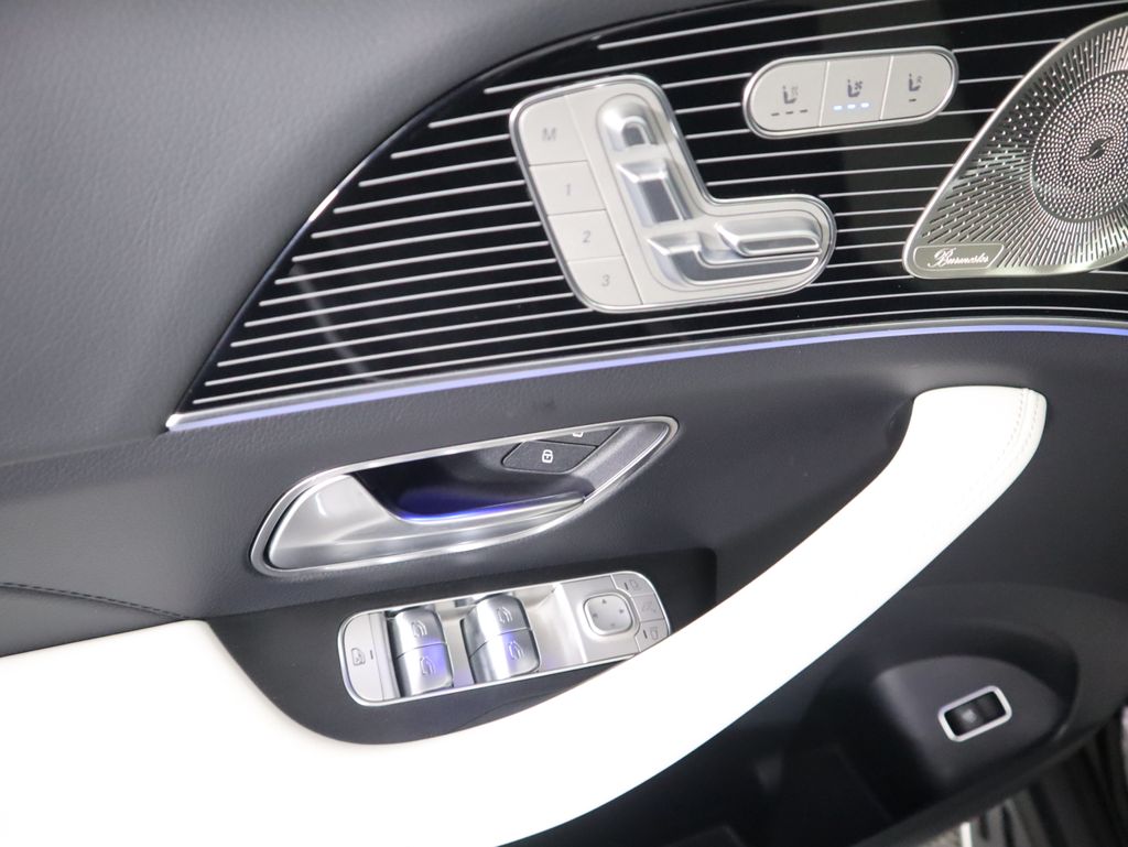 Thumbnail: 2026 Mercedes-Benz GLE - 25