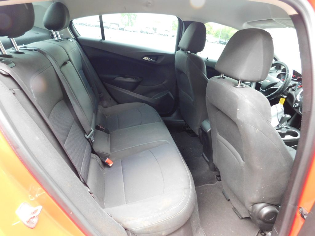 2016 Chevrolet Cruze LT 5
