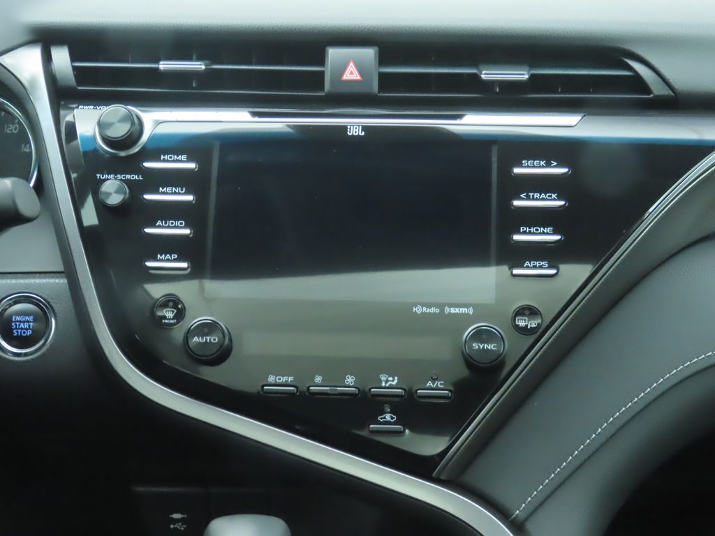 Thumbnail: 2019 Toyota Camry - 14