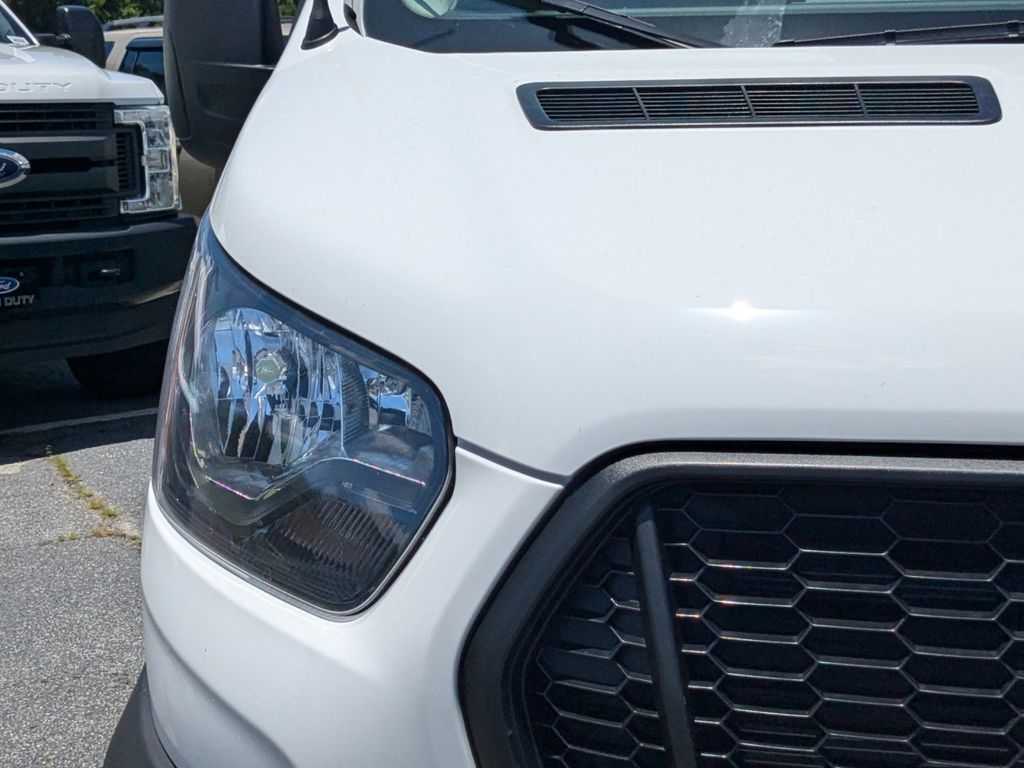 2025 Ford Transit 250