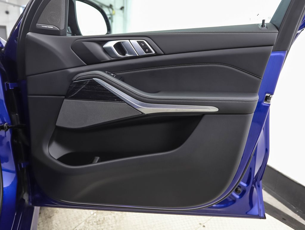 Thumbnail: 2025 BMW X5 - 29