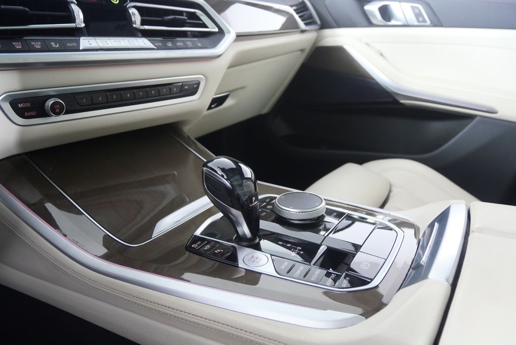 Thumbnail: 2022 BMW X5 - 23