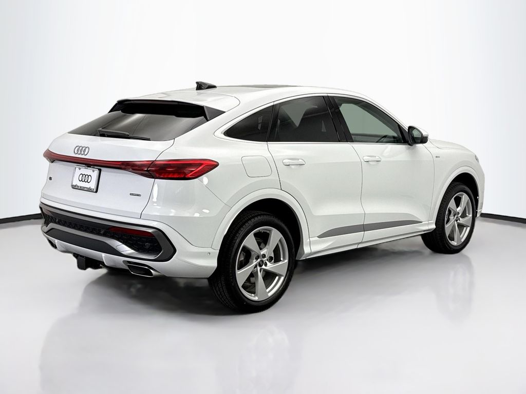 Thumbnail: 2025 Audi Q5 - 5
