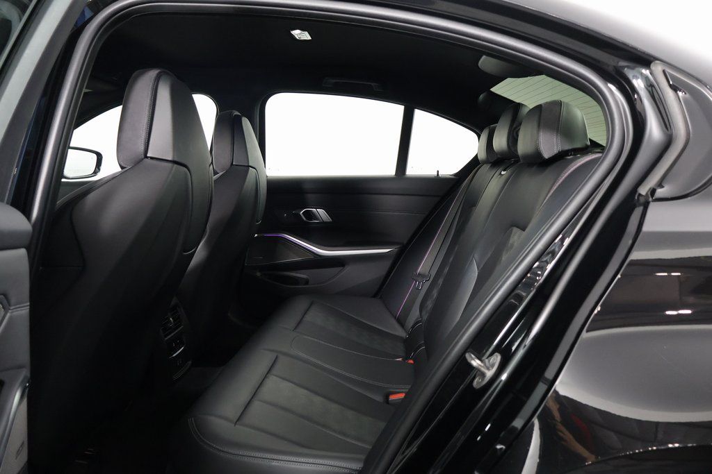 Thumbnail: 2021 BMW M3 - 11