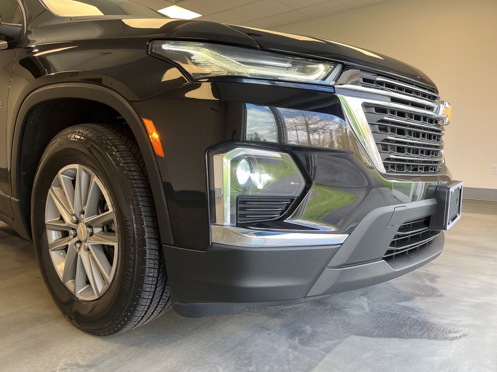 used 2022 Chevrolet Traverse car, priced at $22,250