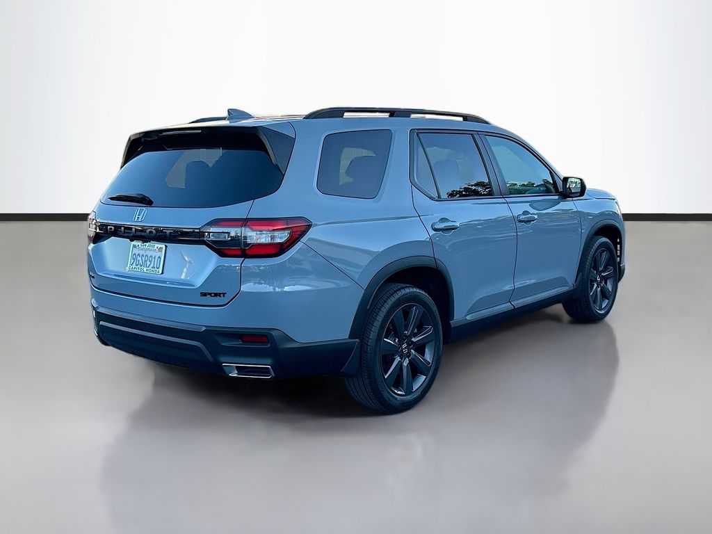 Thumbnail: 2023 Honda Pilot - 5