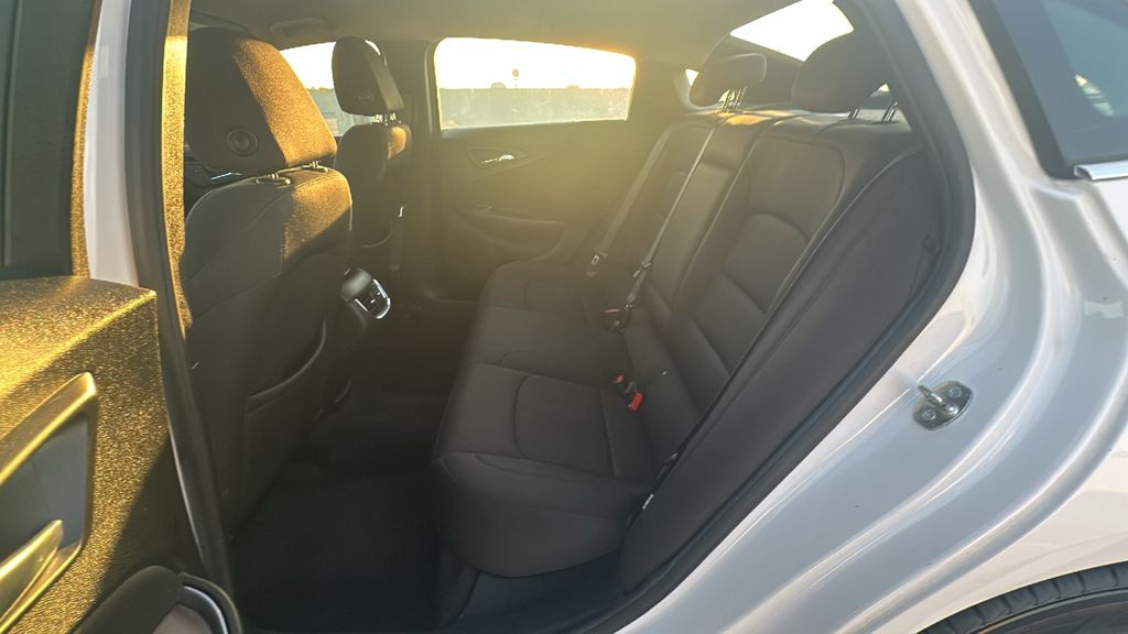 2020 Chevrolet Malibu LT White at Emmons Autoplex