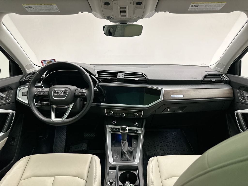 Thumbnail: 2021 Audi Q3 - 20