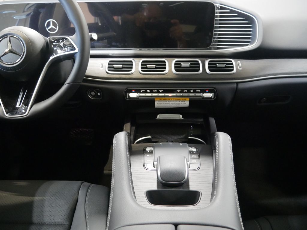 Thumbnail: 2026 Mercedes-Benz GLE - 24