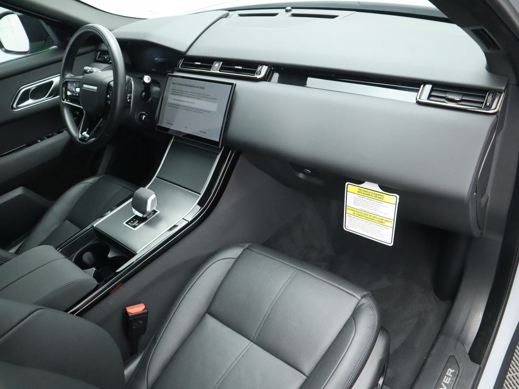 Thumbnail: 2025 Land Rover Range Rover Velar - 18