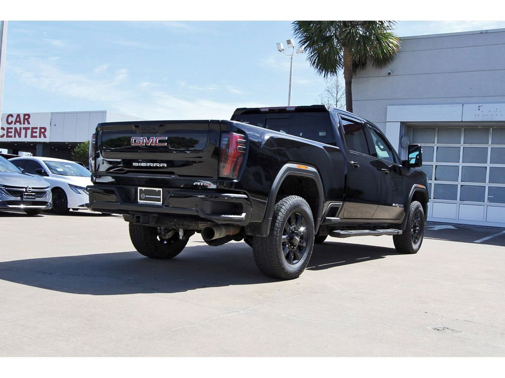 2024 GMC Sierra 2500HD AT4 - 3