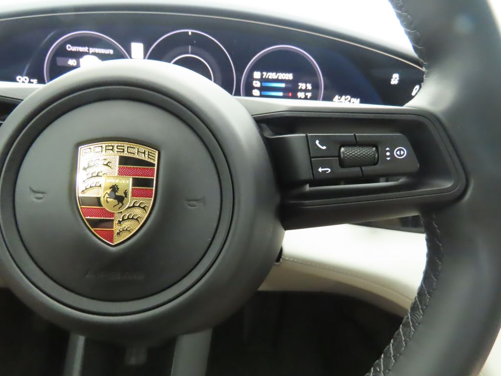 Thumbnail: 2022 Porsche Taycan - 14