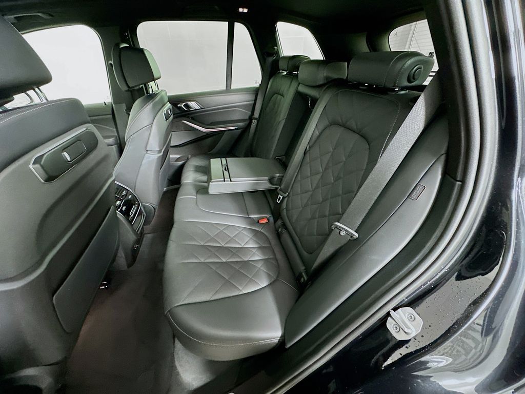 Thumbnail: 2025 BMW X5 - 24
