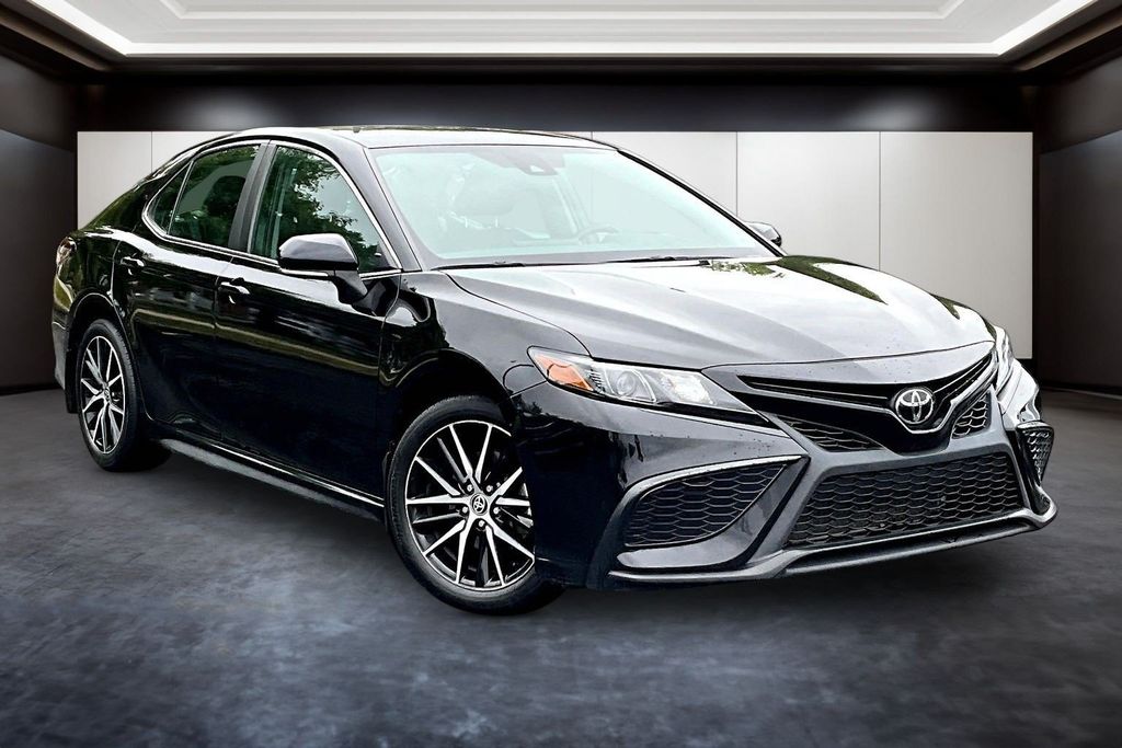 Midnight Black Metallic 2023 Toyota Camry Sedan Front-Wheel Drive 8-Speed Automatic