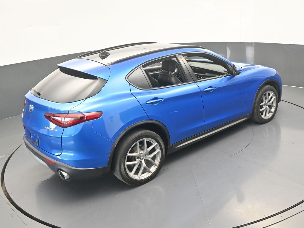 Used 2018 Misano Blue Metallic Alfa Romeo Ti image 52