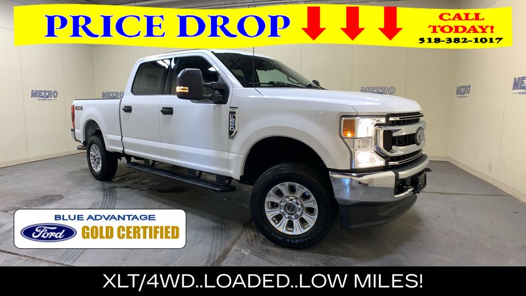 Oxford White 2022 Ford F-250 Super Duty Pickup Truck Four-Wheel Drive 6-Speed Automatic