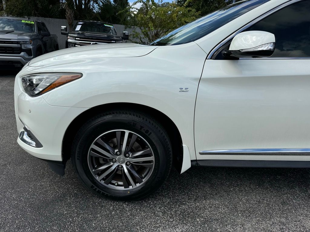 2019 INFINITI QX60 LUXE 11