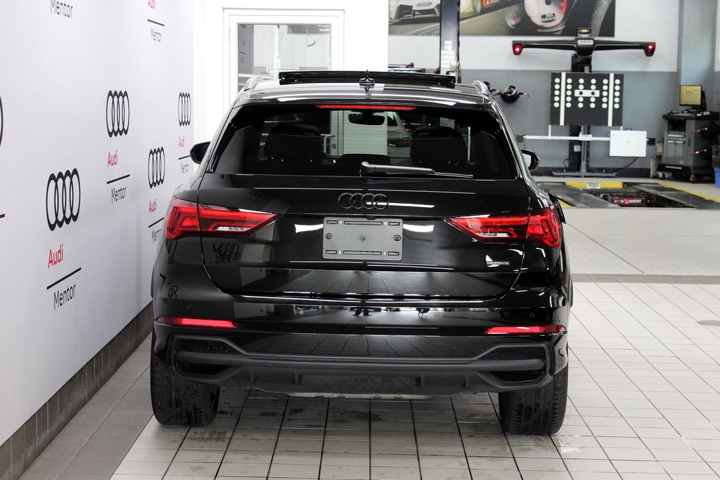 Thumbnail: 2023 Audi Q3 - 5