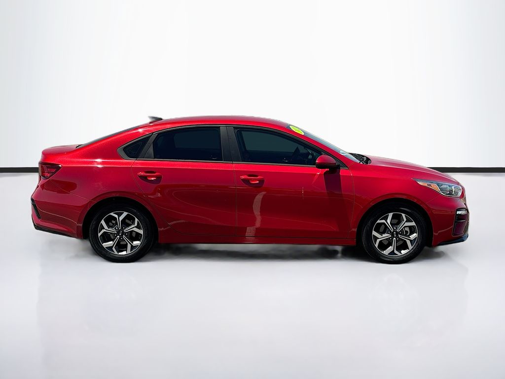 Thumbnail: 2021 Kia Forte - 4