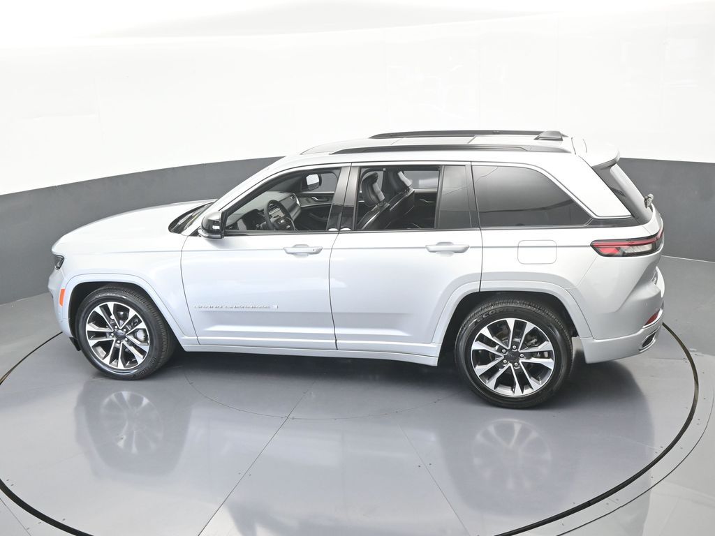 Used 2024 Silver Zynith Jeep Overland image 56