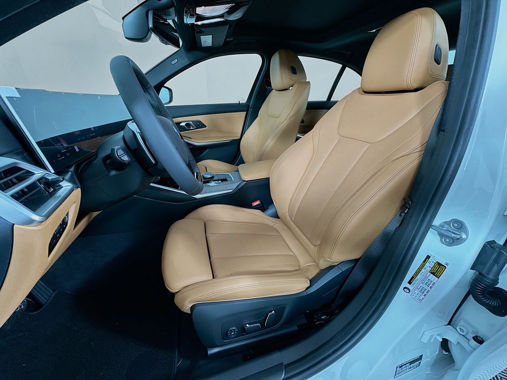 Thumbnail: 2026 BMW 3 Series - 16