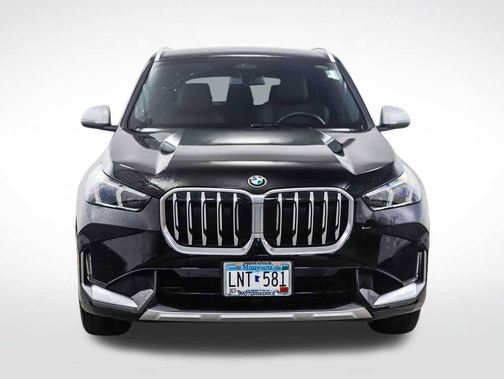 Thumbnail: 2023 BMW X1 - 8
