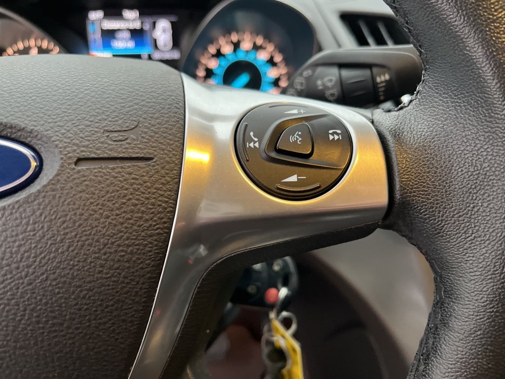 2016 Ford Escape SE 22