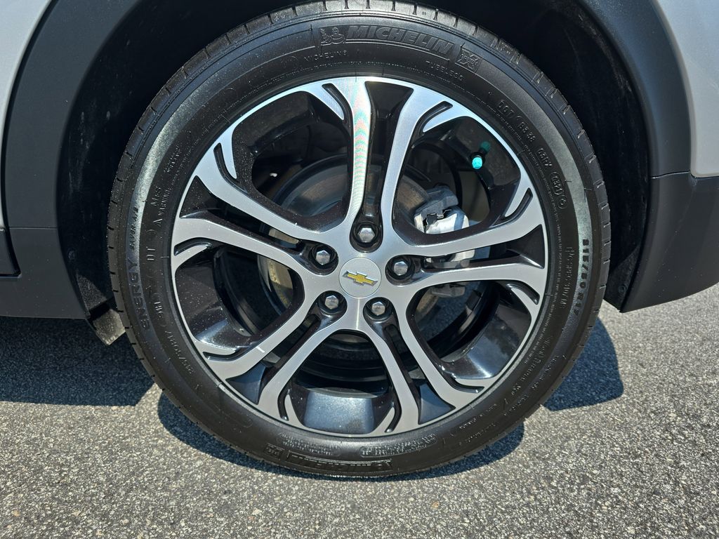 2021 Silver Ice Metallic Chevrolet Bolt EV Premier FWD Crossover