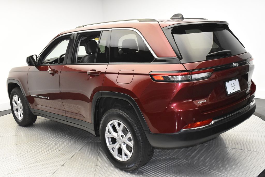 Thumbnail: 2022 Jeep Grand Cherokee - 7