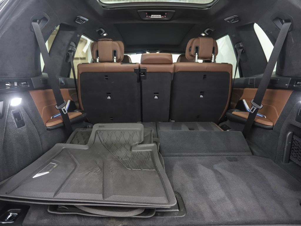 Thumbnail: 2024 BMW X7 - 28