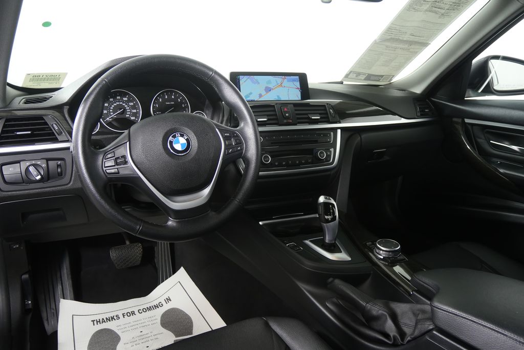 Thumbnail: 2015 BMW 3 Series - 18