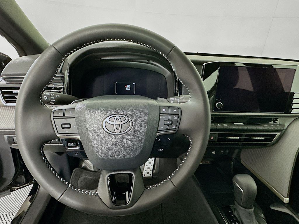 Thumbnail: 2025 Toyota Camry - 11