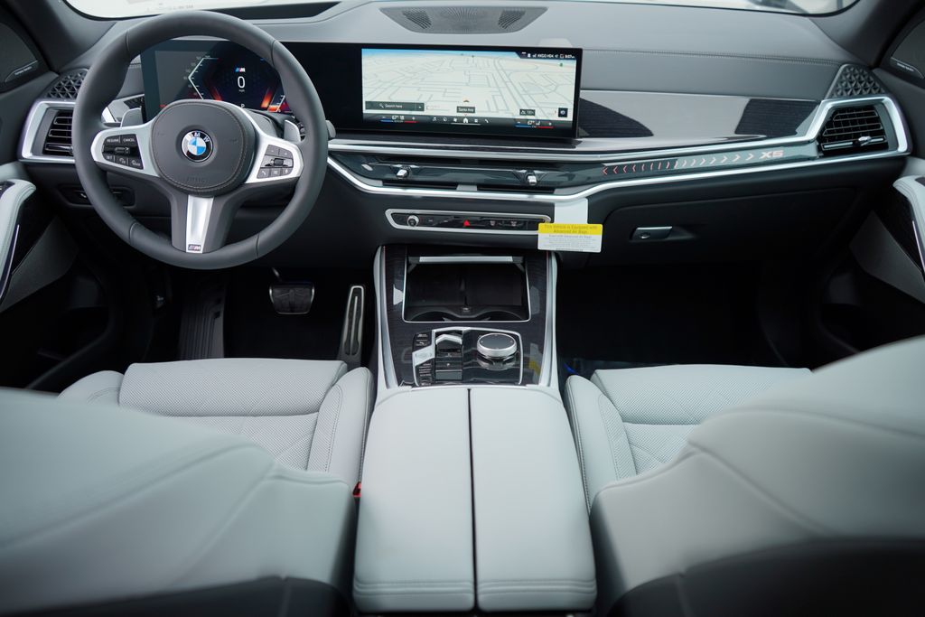 Thumbnail: 2026 BMW X5 - 13