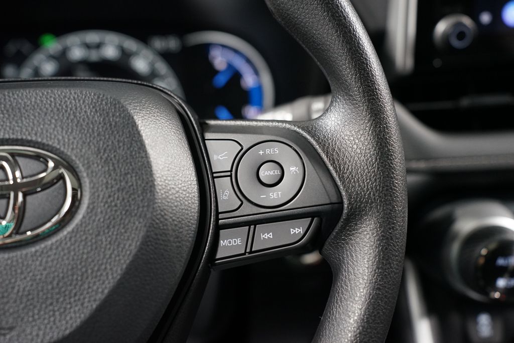 Thumbnail: 2025 Toyota RAV4 - 13