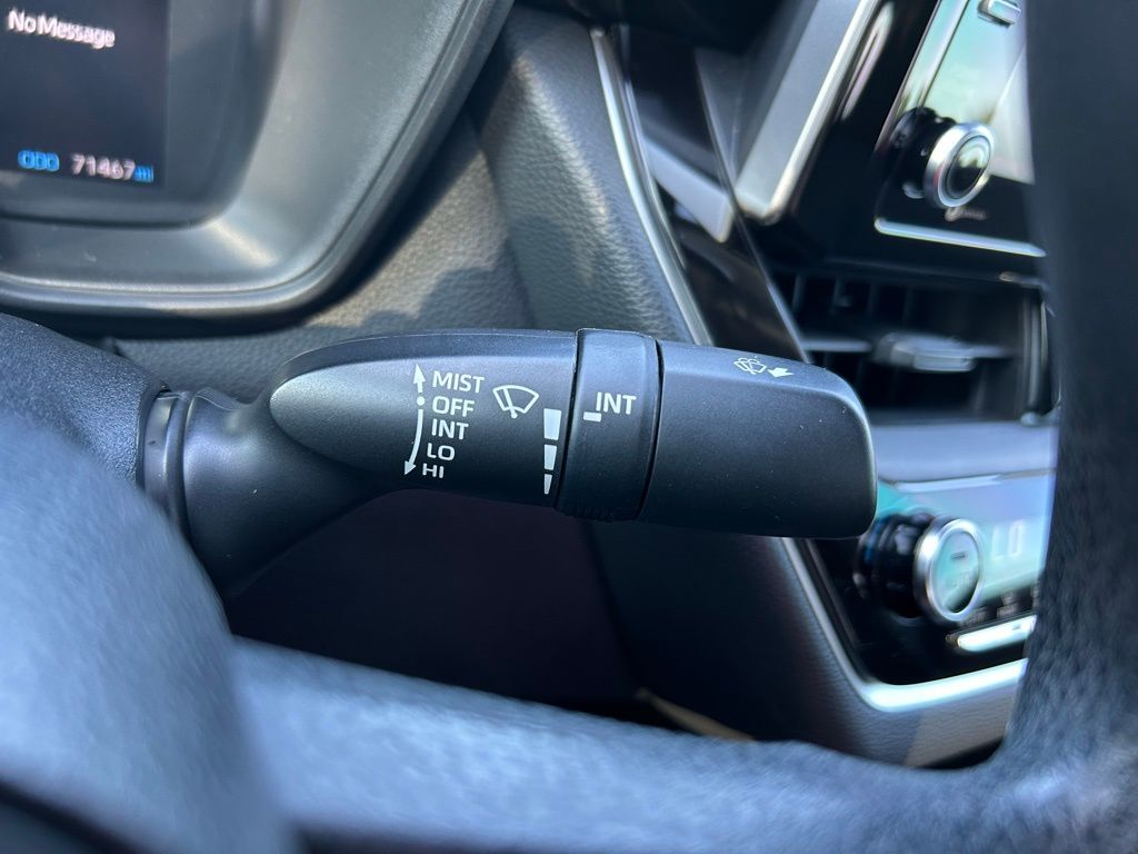 Thumbnail: 2021 Toyota Corolla - 20