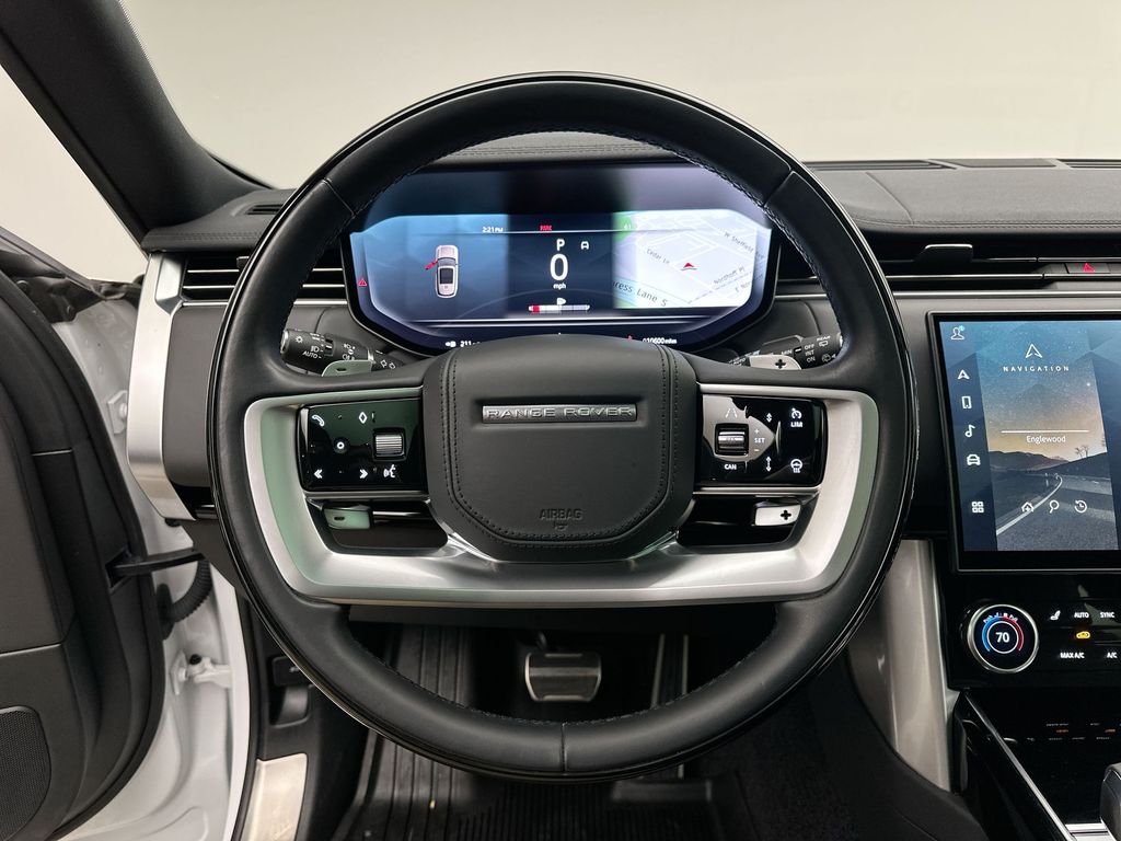 Thumbnail: 2023 Land Rover Range Rover - 18