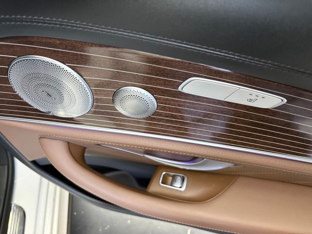 Thumbnail: 2018 Mercedes-Benz E-Class - 24