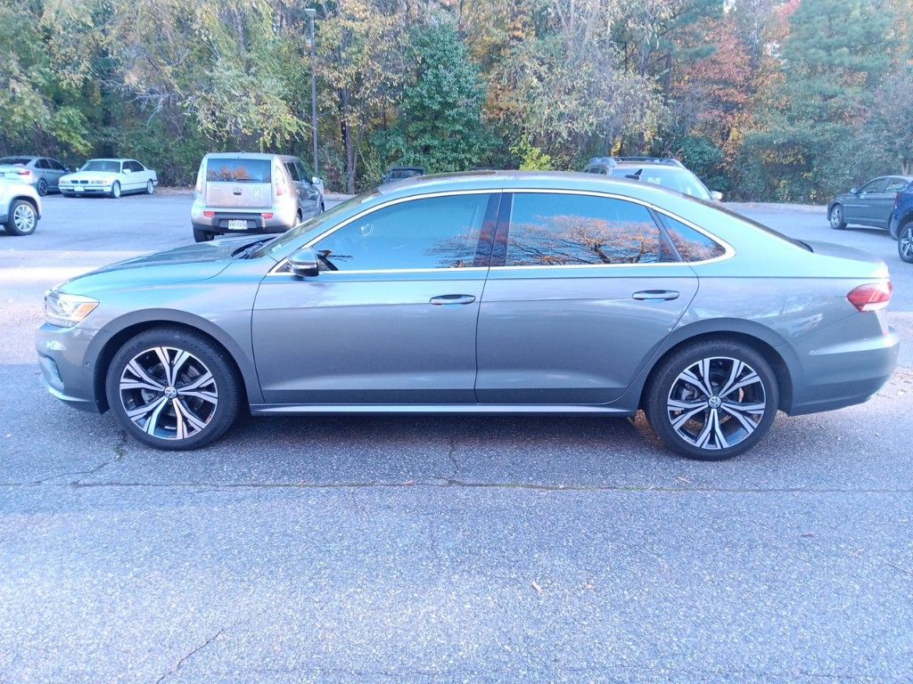 2020 Volkswagen Passat 2.0T SEL 2