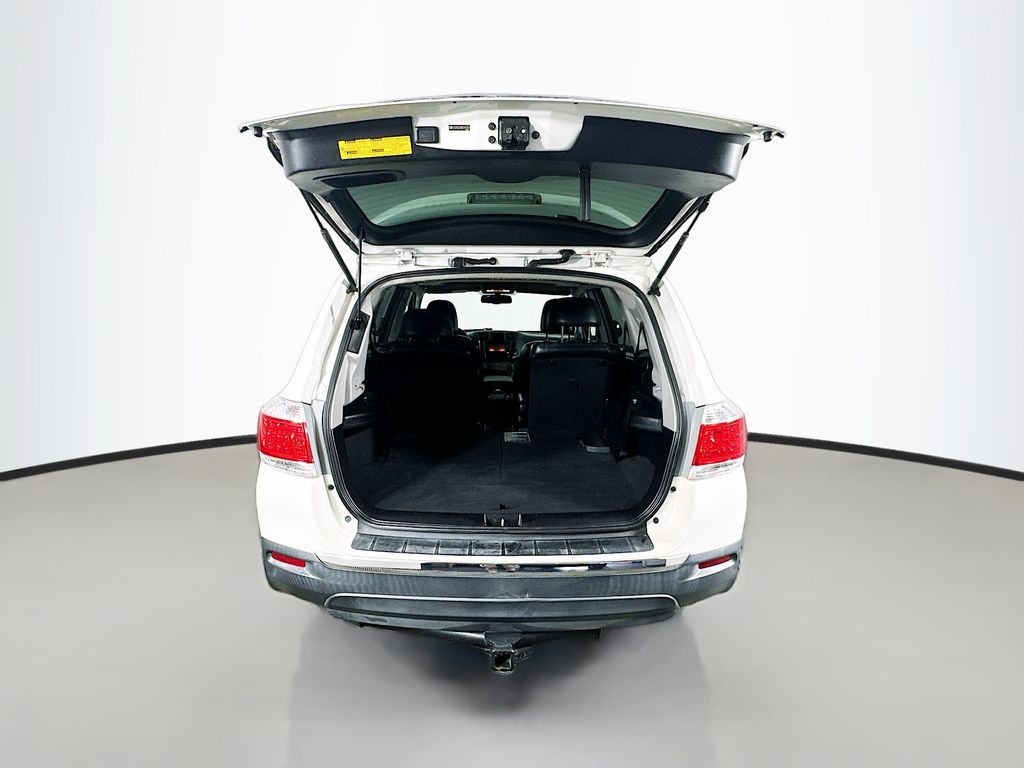 Used 2013 White Toyota Limited image 30