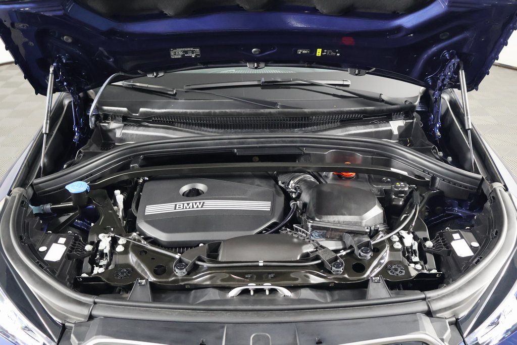 Thumbnail: 2025 BMW X1 - 15