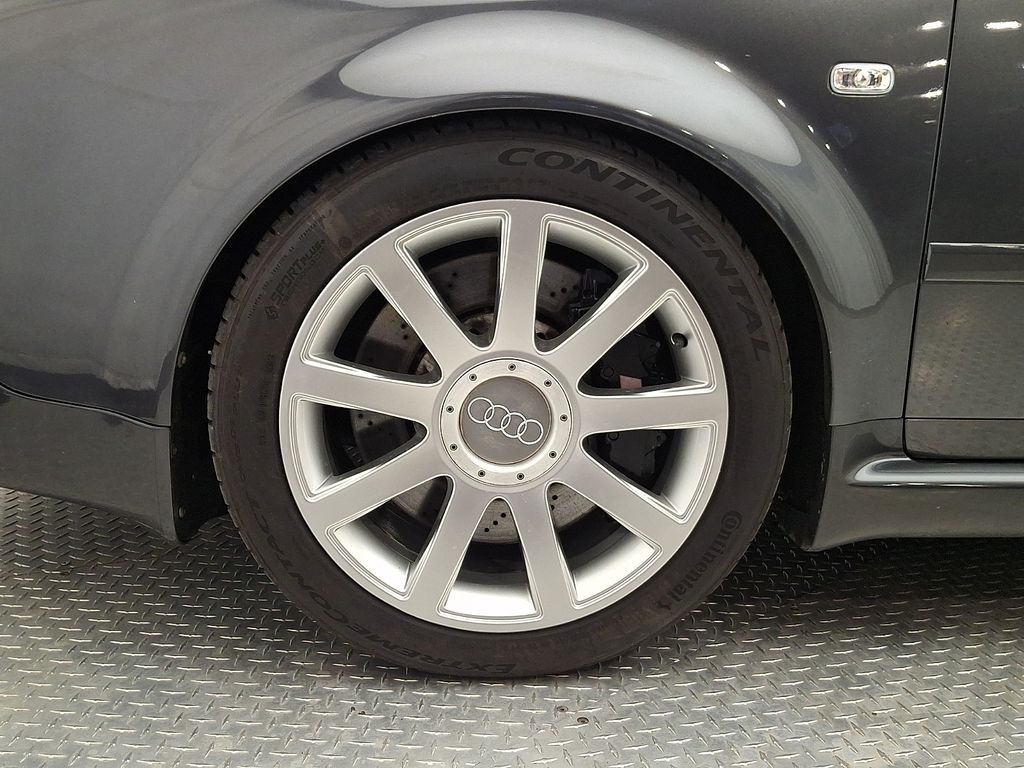 Thumbnail: 2003 Audi RS 6 - 8