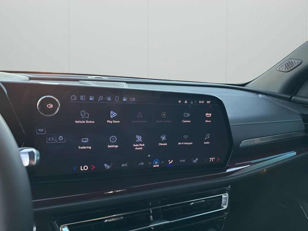 Used Car 2025 Chevrolet Traverse  Z71 For Sale Under $50,000 In Austin, Texas