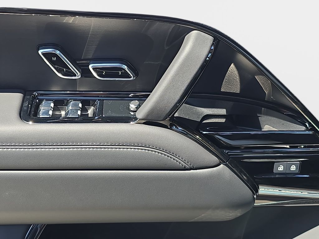 New 2026 Gray Land Rover Dynamic SE image 30