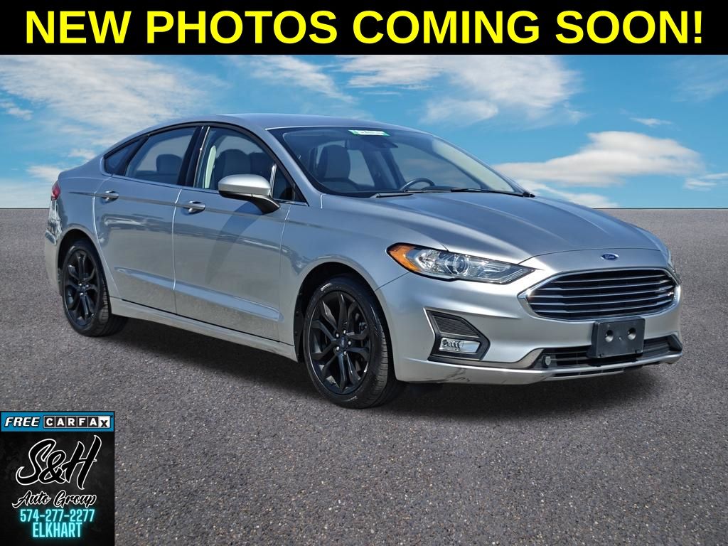Iconic Silver Metallic 2020 Ford Fusion Sedan Front-Wheel Drive 6-Speed Automatic
