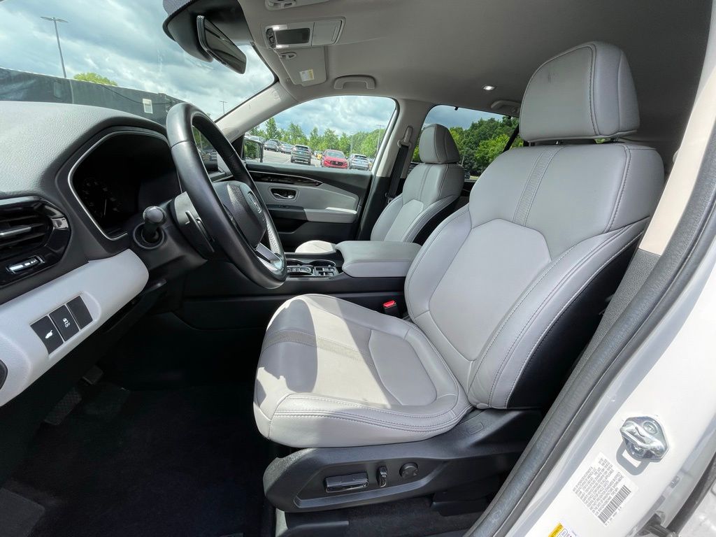 Thumbnail: 2025 Honda Pilot - 27