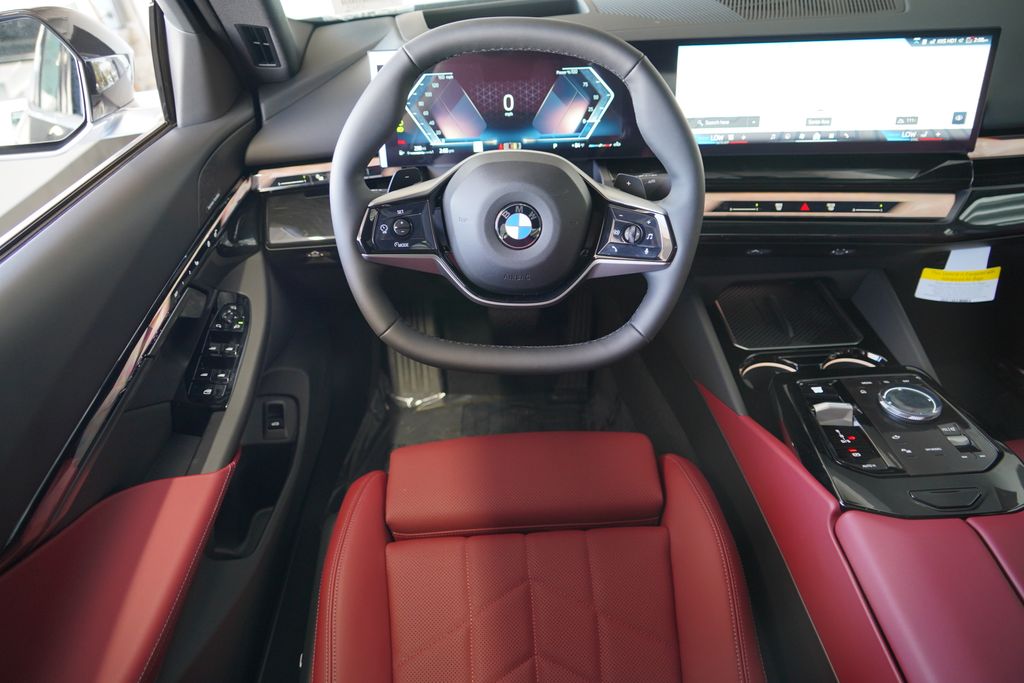 Thumbnail: 2027 BMW 5 Series - 15