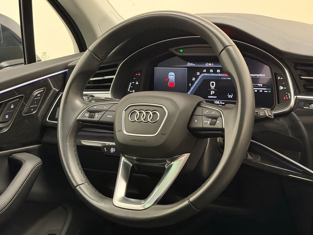 Thumbnail: 2023 Audi Q7 - 20