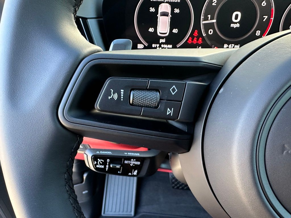 Thumbnail: 2026 Porsche Cayenne - 18