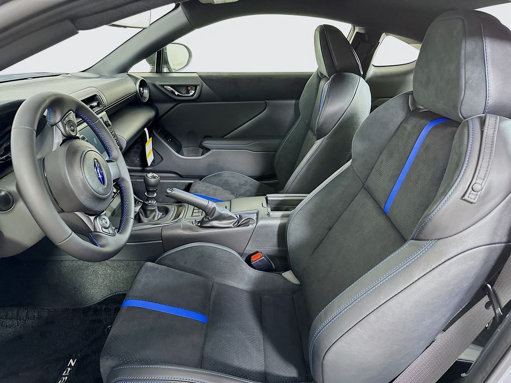 2025 Subaru BRZ tS - Photo 8